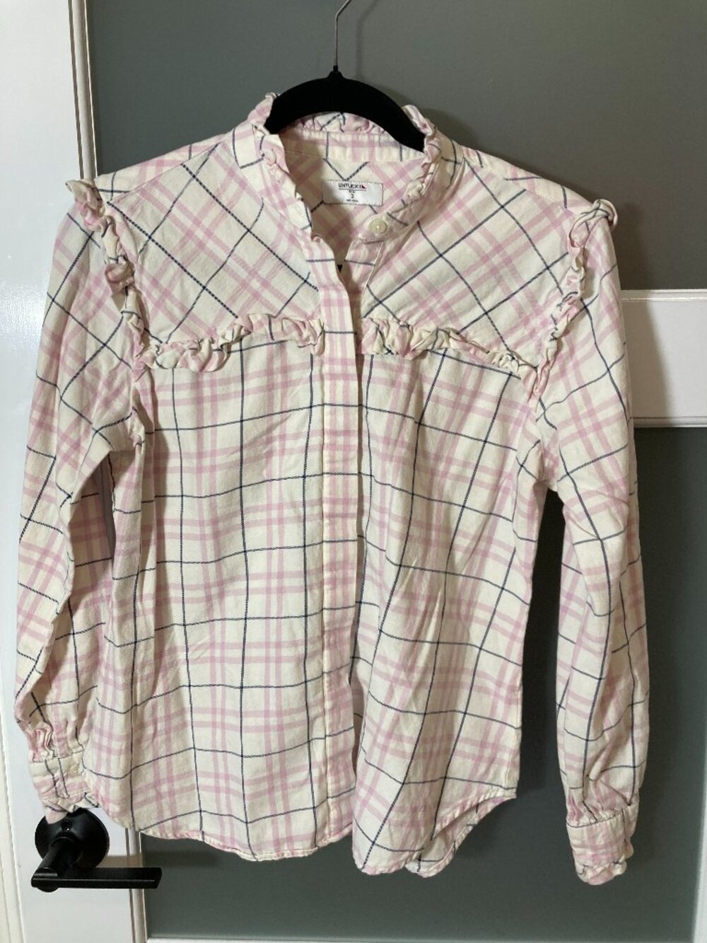 UNTUCKit Josie Ruffle Plaid Long Sleeve Blouse Pink Grey White Size 2